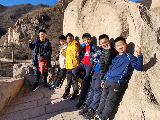 登山隊(duì)員供圖。